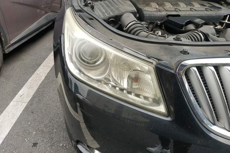 Used Buick LaCrosse 2009 2.4L Luxury Edition Right Front Headlight
