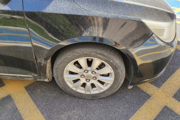 Used Buick LaCrosse 2009 2.4L Haoya Edition Right Front Wheel Hub