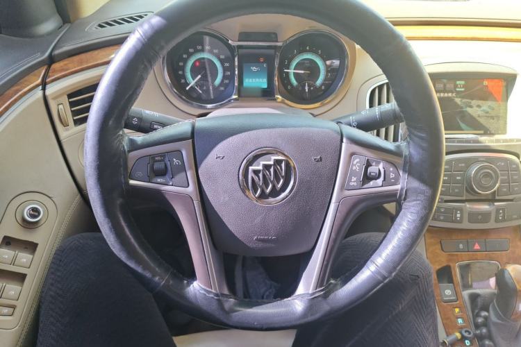Used Buick LaCrosse 2009 3.0L Flagship Edition Steering Wheel