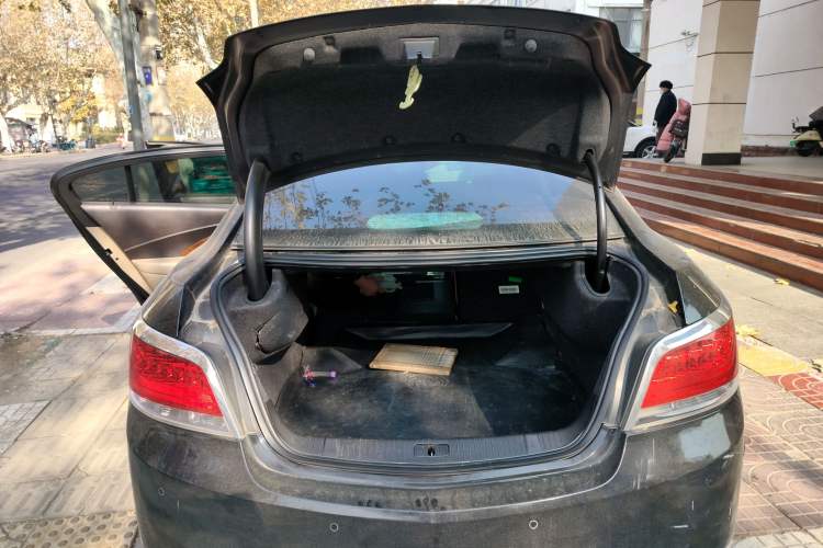 Used Buick LaCrosse 2009 2.4L Haoya Edition Trunk