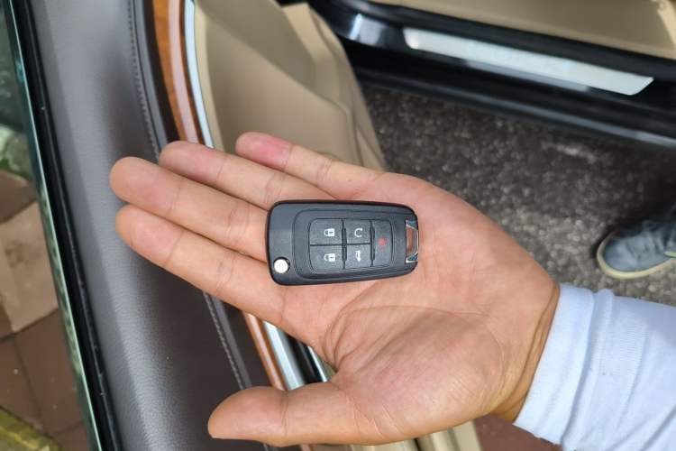 Used Buick LaCrosse 2009 3.0L Flagship Edition Vehicle Key