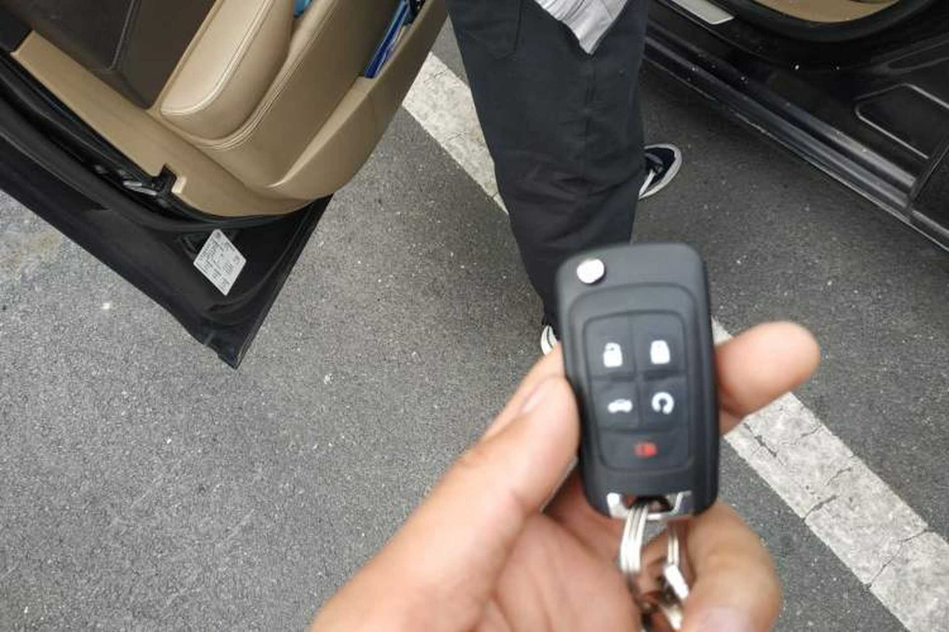 Used Buick LaCrosse 2009 2.4L Luxury Edition Vehicle Key