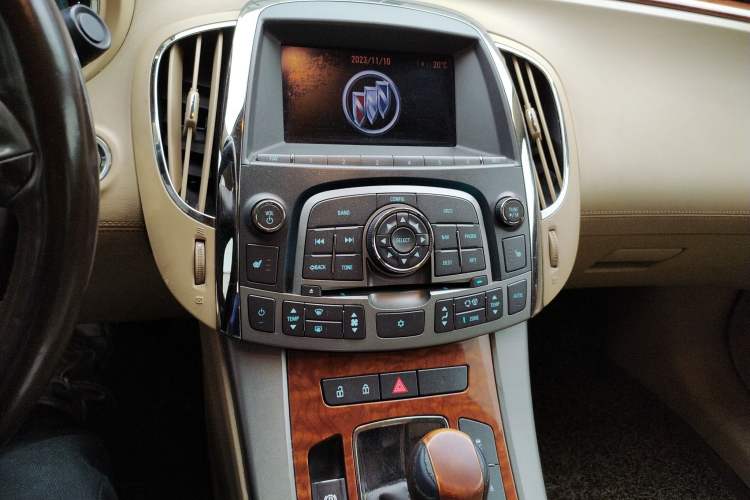 Used Buick LaCrosse 2009 2.4L Haoya Edition Audio And AC Panel
