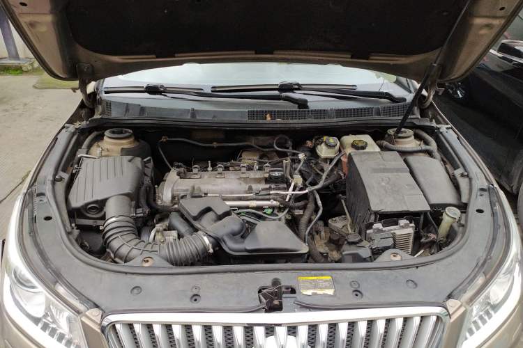 Used Buick LaCrosse 2009 2.4L Haoya Edition Engine Bay