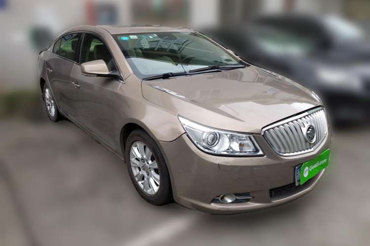 Used Buick LaCrosse 2009 2.4L Haoya Edition Front Right 45 Deg