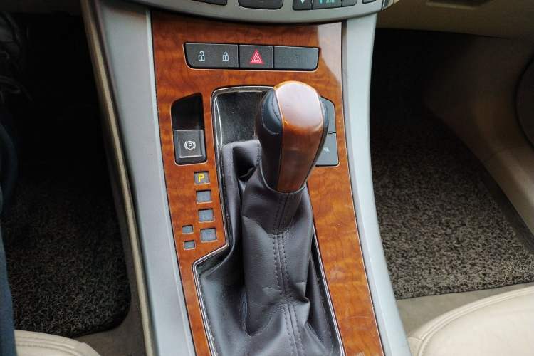 Used Buick LaCrosse 2009 2.4L Haoya Edition Gear Lever