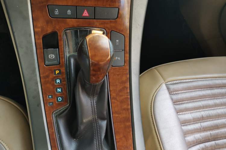 Used Buick LaCrosse 2009 2.4L Haoya Edition Gear Lever
