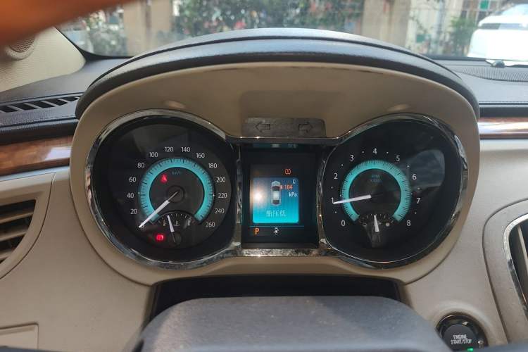 Used Buick LaCrosse 2009 2.4L Luxury Edition Instrument Cluster