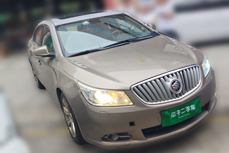 Used Buick LaCrosse 2009 2.4L Luxury Edition Front Right 45 Deg