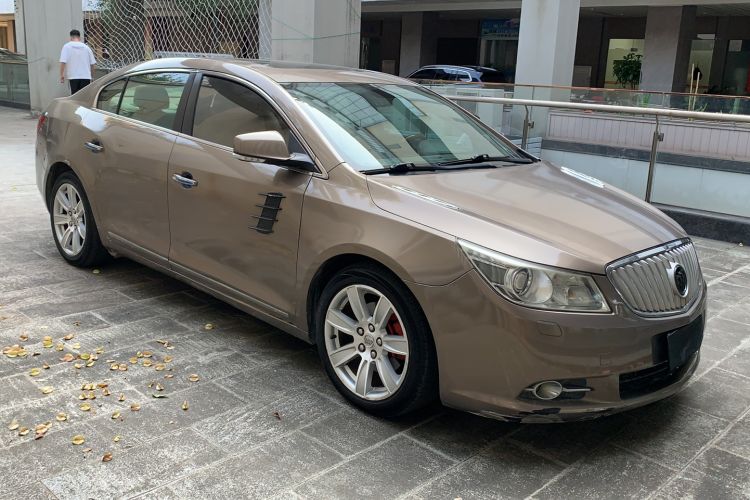 Used Buick LaCrosse 2009 2.4L Luxury Edition Front Right 45 Deg