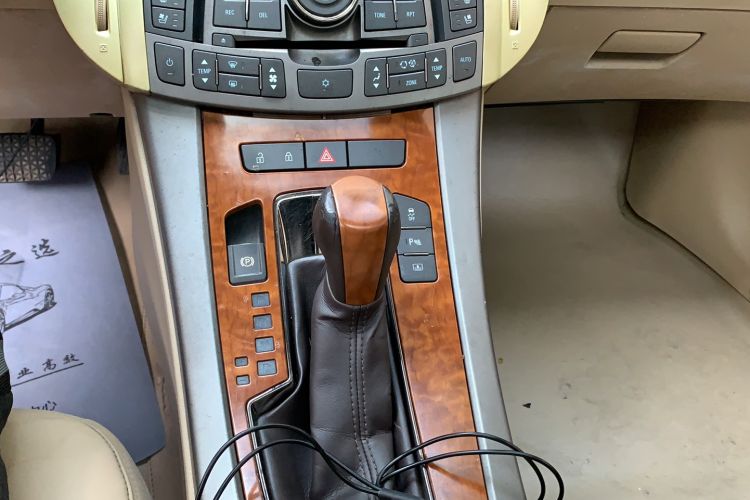 Used Buick LaCrosse 2009 2.4L Luxury Edition Gear Lever