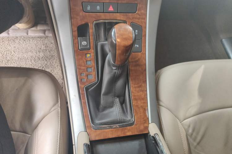 Used Buick LaCrosse 2009 2.4L Haoya Edition Gear Lever