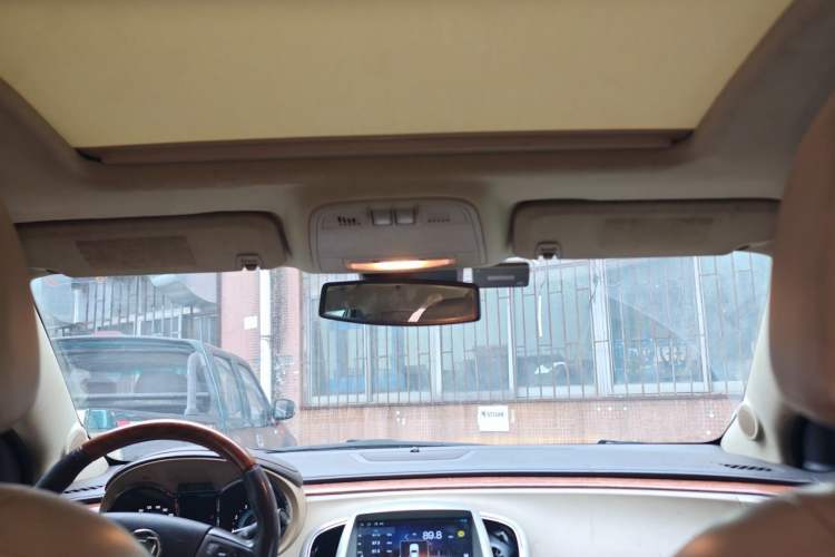 Used Buick LaCrosse 2009 2.4L Luxury Edition Headliner