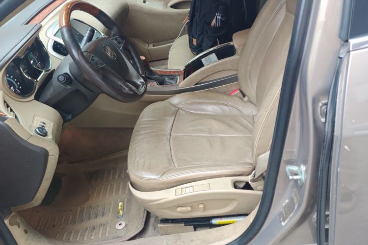 Used Buick LaCrosse 2009 2.4L Luxury Edition Left Front Seat