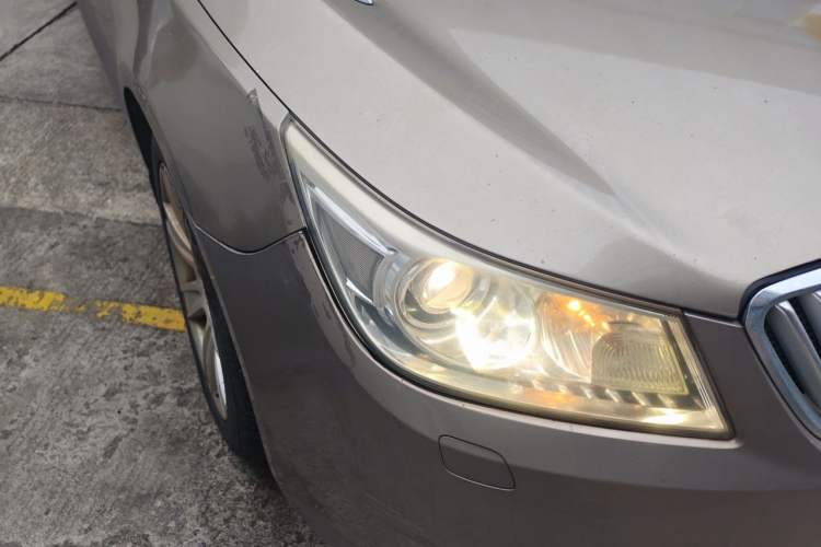 Used Buick LaCrosse 2009 2.4L Luxury Edition Right Front Headlight