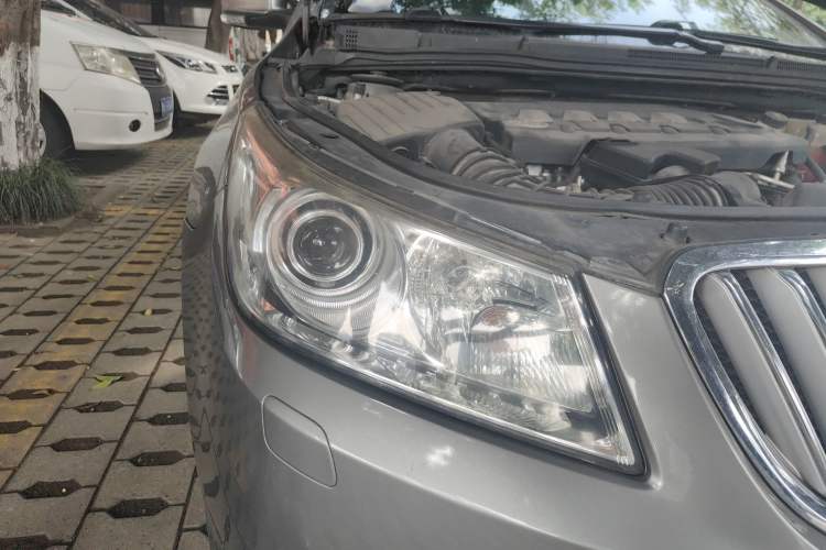 Used Buick LaCrosse 2009 2.4L Haoya Edition Right Front Headlight