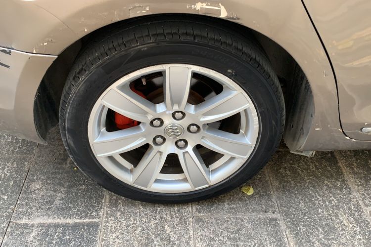 Used Buick LaCrosse 2009 2.4L Luxury Edition Right Rear Wheel Hub