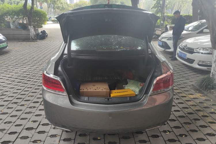 Used Buick LaCrosse 2009 2.4L Haoya Edition Trunk