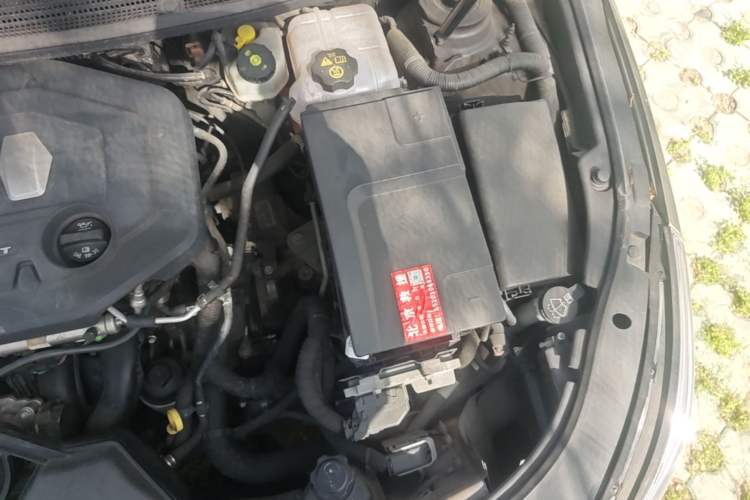 Used Buick LaCrosse 2009 2.4L Haoya Edition Engine Bay Left