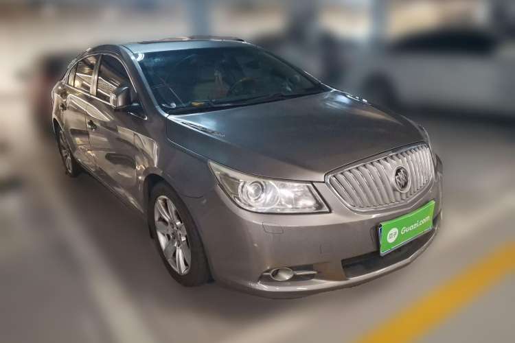 Used Buick LaCrosse 2009 2.4L Luxury Edition Front Right 45 Deg