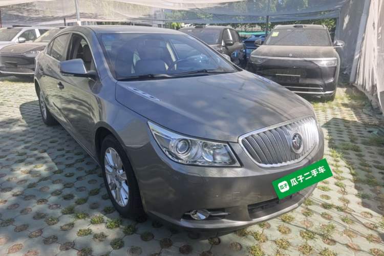Used Buick LaCrosse 2009 2.4L Haoya Edition Front Right 45 Deg