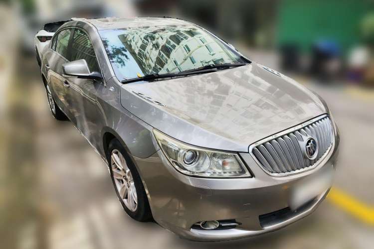 Used Buick LaCrosse 2009 2.4L Luxury Edition Front Right 45 Deg
