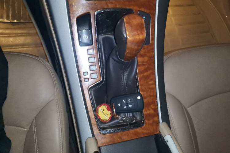 Used Buick LaCrosse 2009 2.4L Luxury Edition Gear Lever