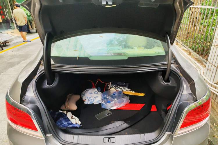 Used Buick LaCrosse 2009 2.4L Luxury Edition Trunk