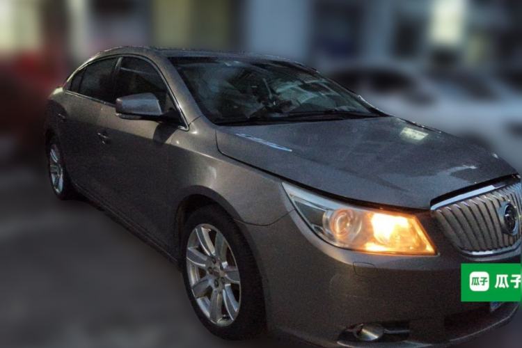 Used Buick LaCrosse 2009 2.4L Luxury Edition Front Right 45 Deg