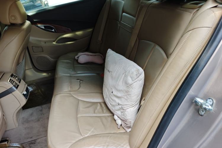 Used Buick LaCrosse 2009 2.4L Elegant Edition Left Rear Seat
