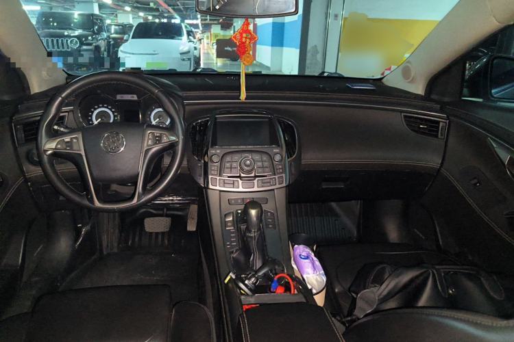Used Buick LaCrosse 2009 3.0L Flagship Edition Center Console