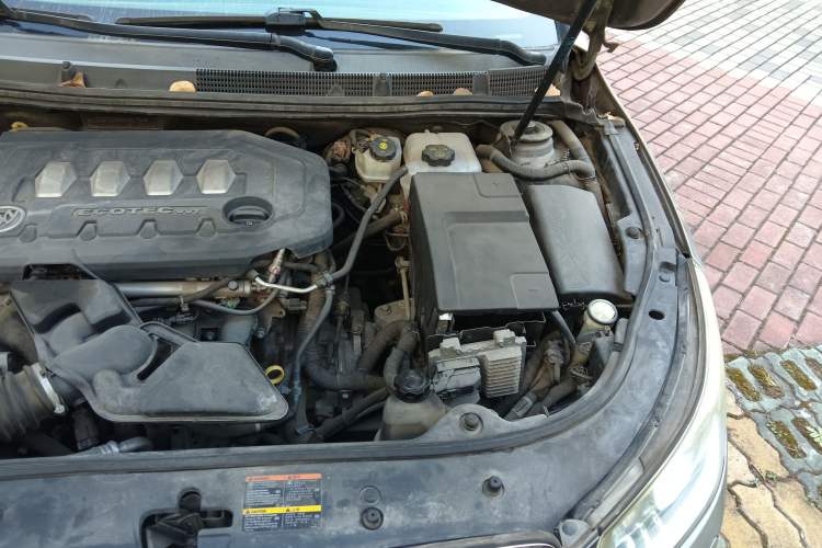 Used Buick LaCrosse 2009 2.4L Haoya Edition Engine Bay Left