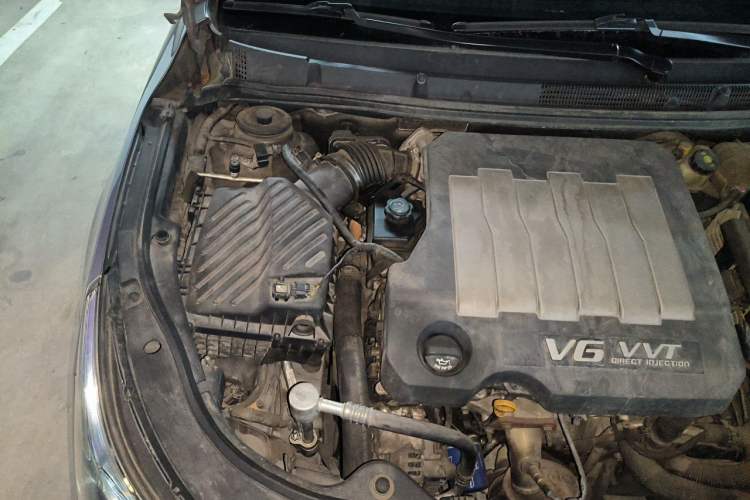 Used Buick LaCrosse 2009 3.0L Flagship Edition Engine Bay Right