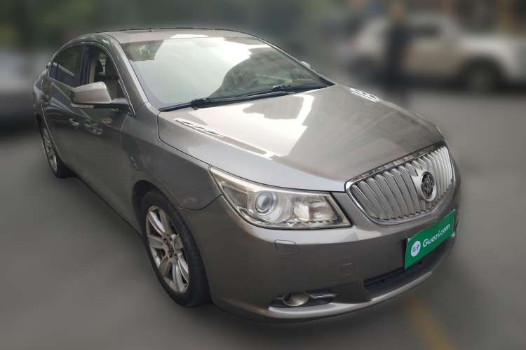Used Buick LaCrosse 2009 2.4L Luxury Edition Front Right 45 Deg