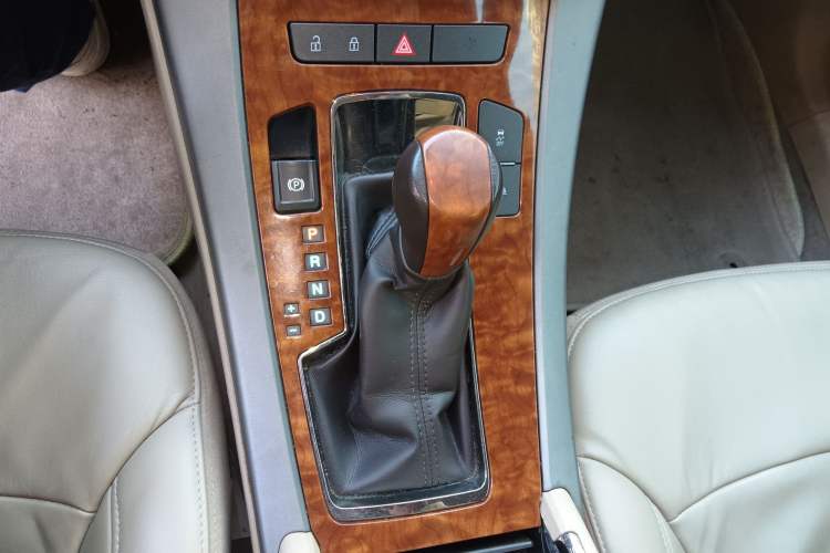Used Buick LaCrosse 2009 2.4L Haoya Edition Gear Lever