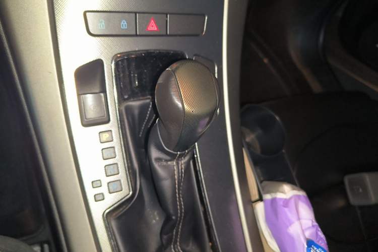 Used Buick LaCrosse 2009 3.0L Flagship Edition Gear Lever
