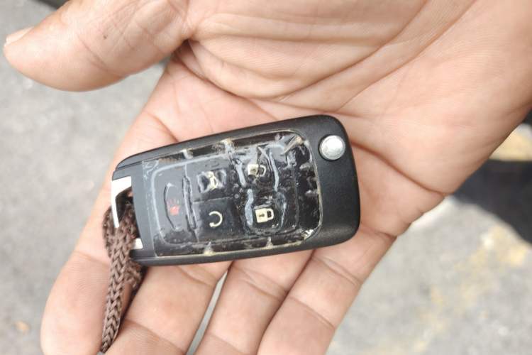 Used Buick LaCrosse 2009 2.4L Luxury Edition Vehicle Key