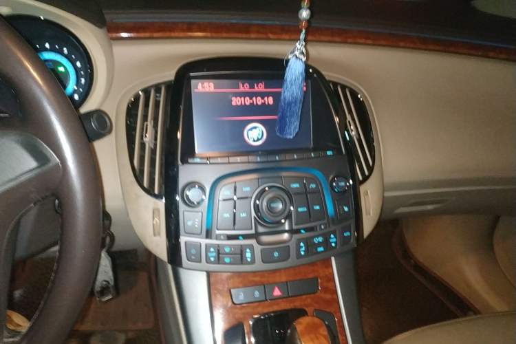 Used Buick LaCrosse 2010 2.0T Comfort Edition Audio And AC Panel