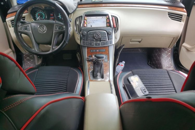 Used Buick LaCrosse 2010 2.4L Haoya Edition Center Console