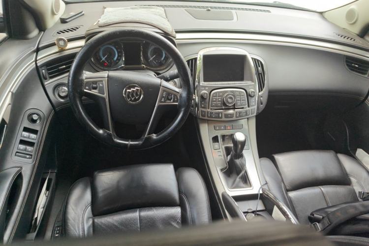Used Buick LaCrosse 2010 3.0L Flagship Edition Center Console
