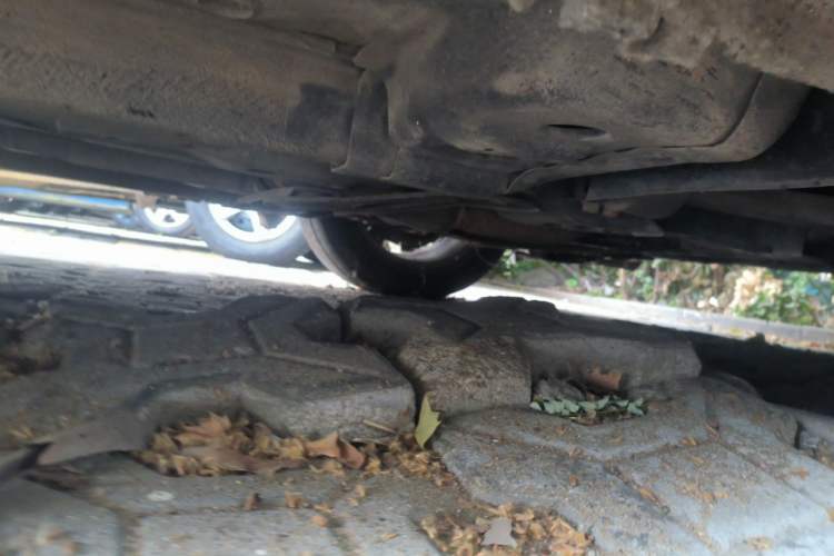 Used Buick LaCrosse 2010 2.4L Elegant Edition Chassis Front Right