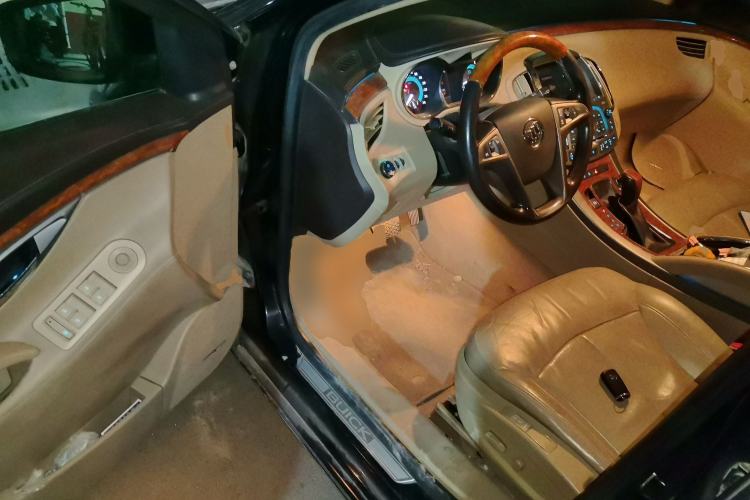 Used Buick LaCrosse 2010 2.4L Luxury Edition Driver Seat