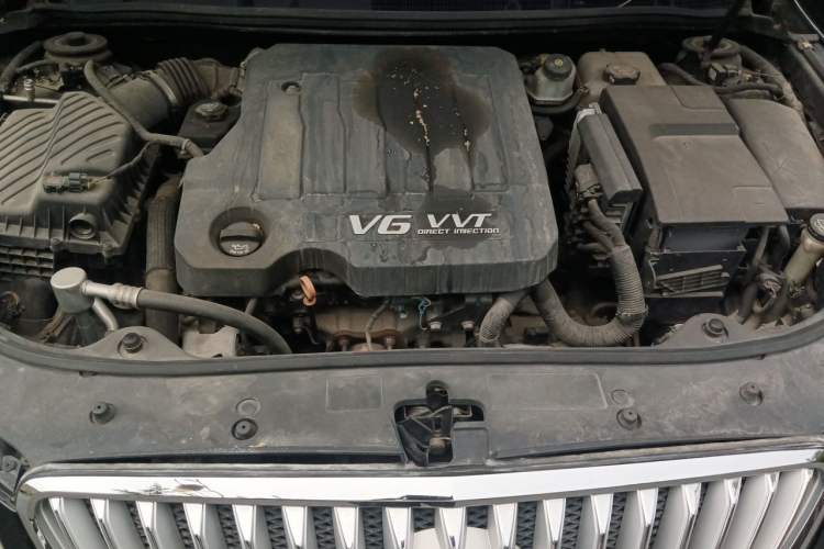 Used Buick LaCrosse 2010 3.0L Flagship Edition Engine Bay