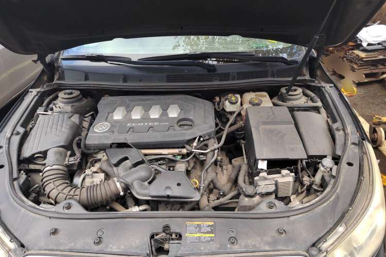 Used Buick LaCrosse 2010 2.4L Haoya Edition Engine Bay