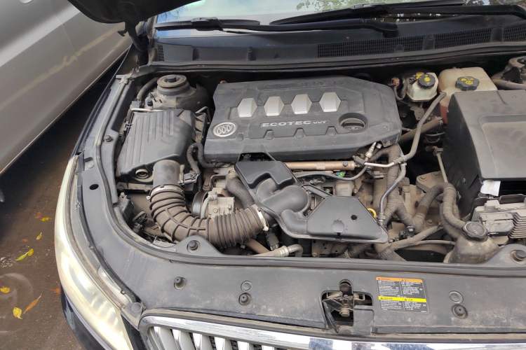 Used Buick LaCrosse 2010 2.4L Haoya Edition Engine Bay Right