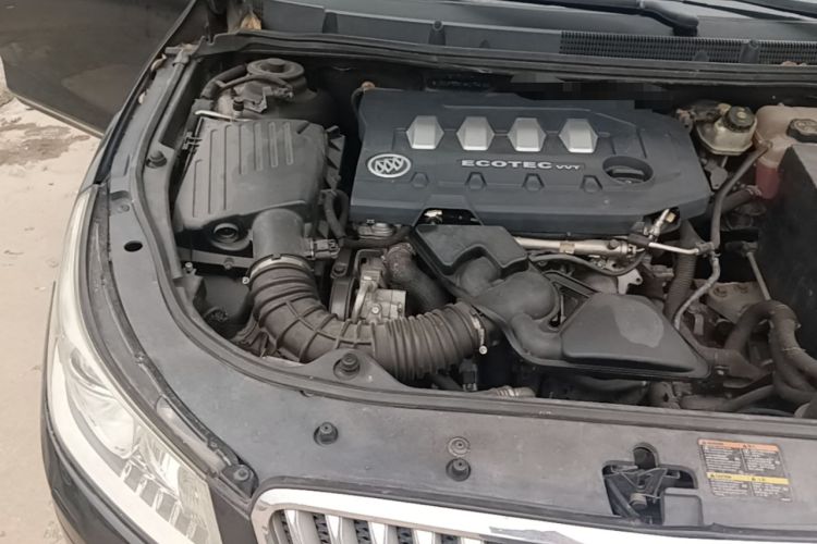 Used Buick LaCrosse 2010 2.4L Luxury Edition Engine Bay Right