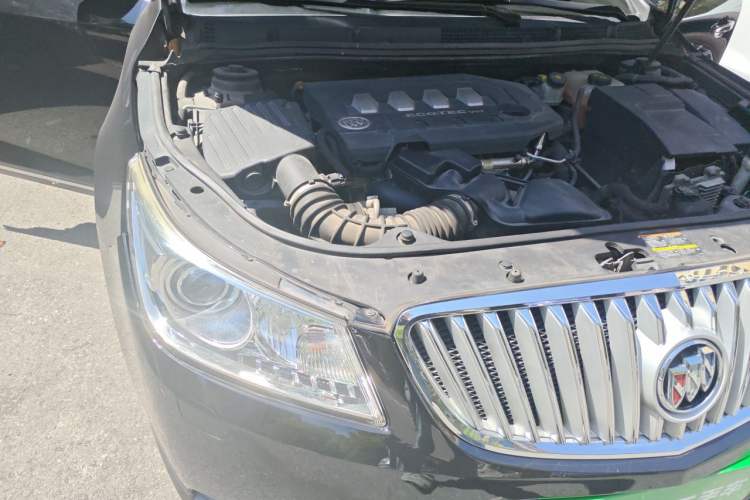 Used Buick LaCrosse 2010 2.4L Haoya Edition Engine Bay Right