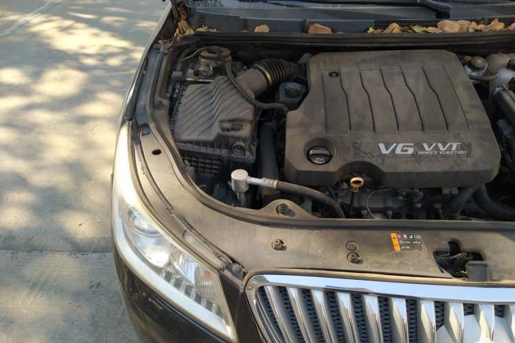 Used Buick LaCrosse 2010 3.0L Flagship Edition Engine Bay Right