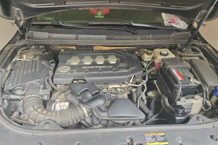 Used Buick LaCrosse 2010 2.4L Luxury Edition Engine Bay