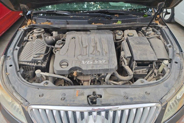 Used Buick LaCrosse 2010 3.0L Flagship Edition Engine Bay